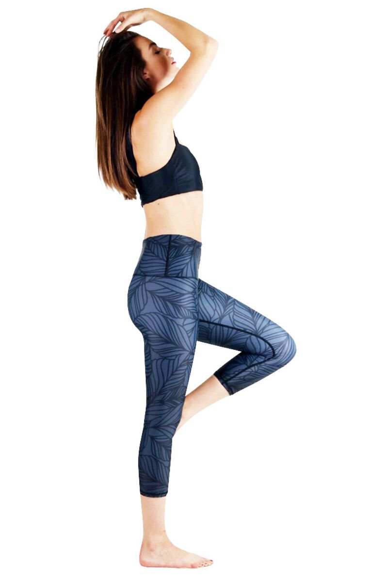 Capri Legging - Canopy in Nocturnal image number 5