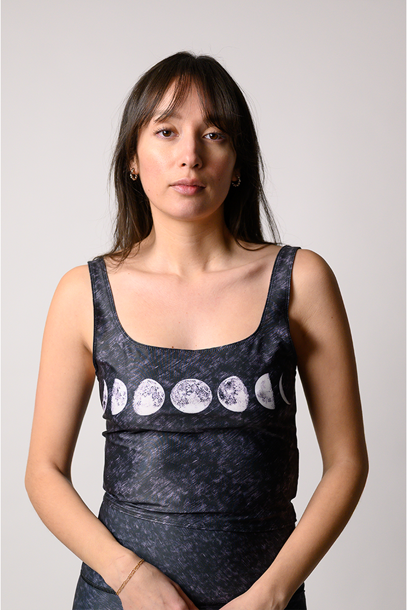 Om Tank - Moon Phase image number 0