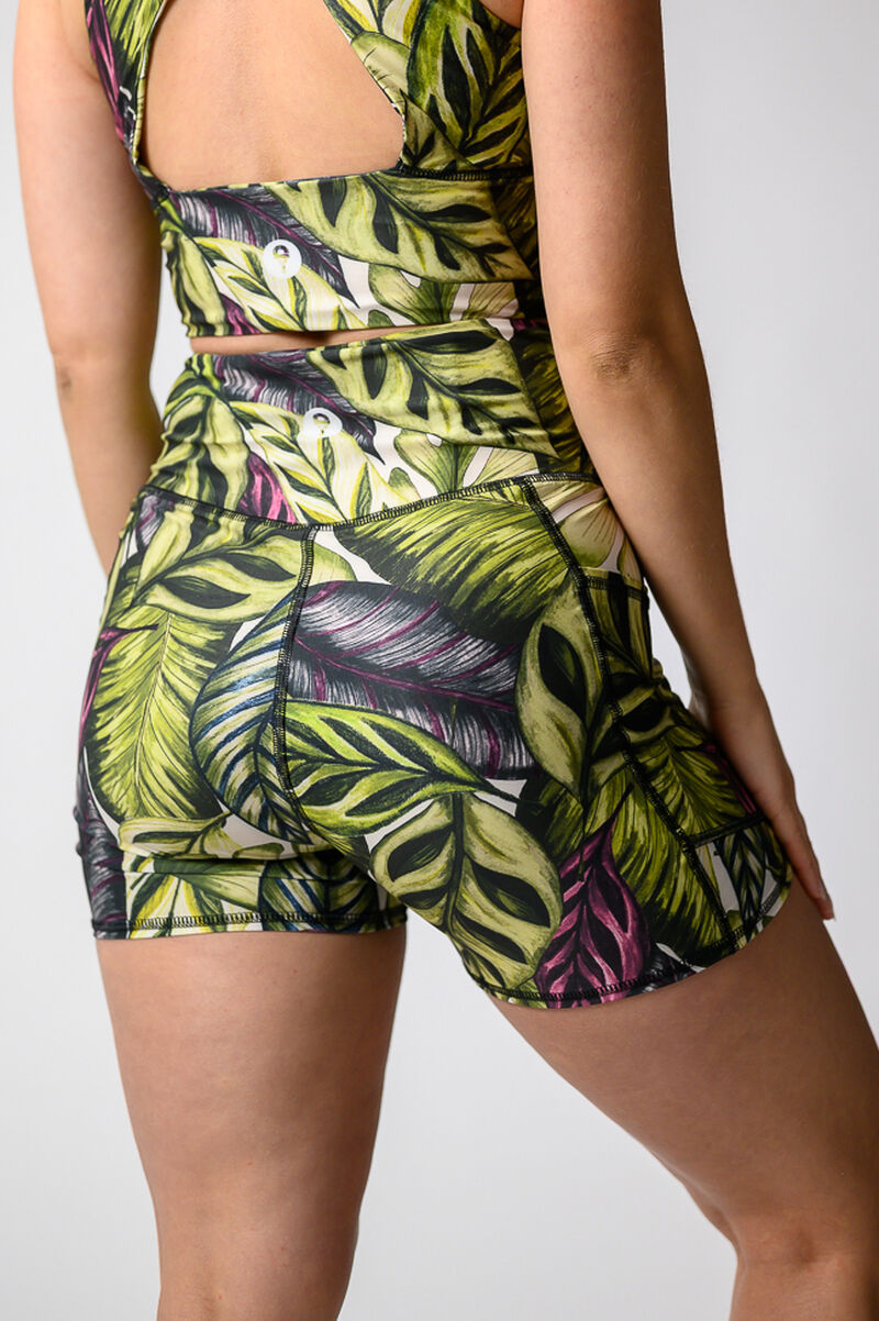 Nonstop Short - Leaf it to Me image number 3