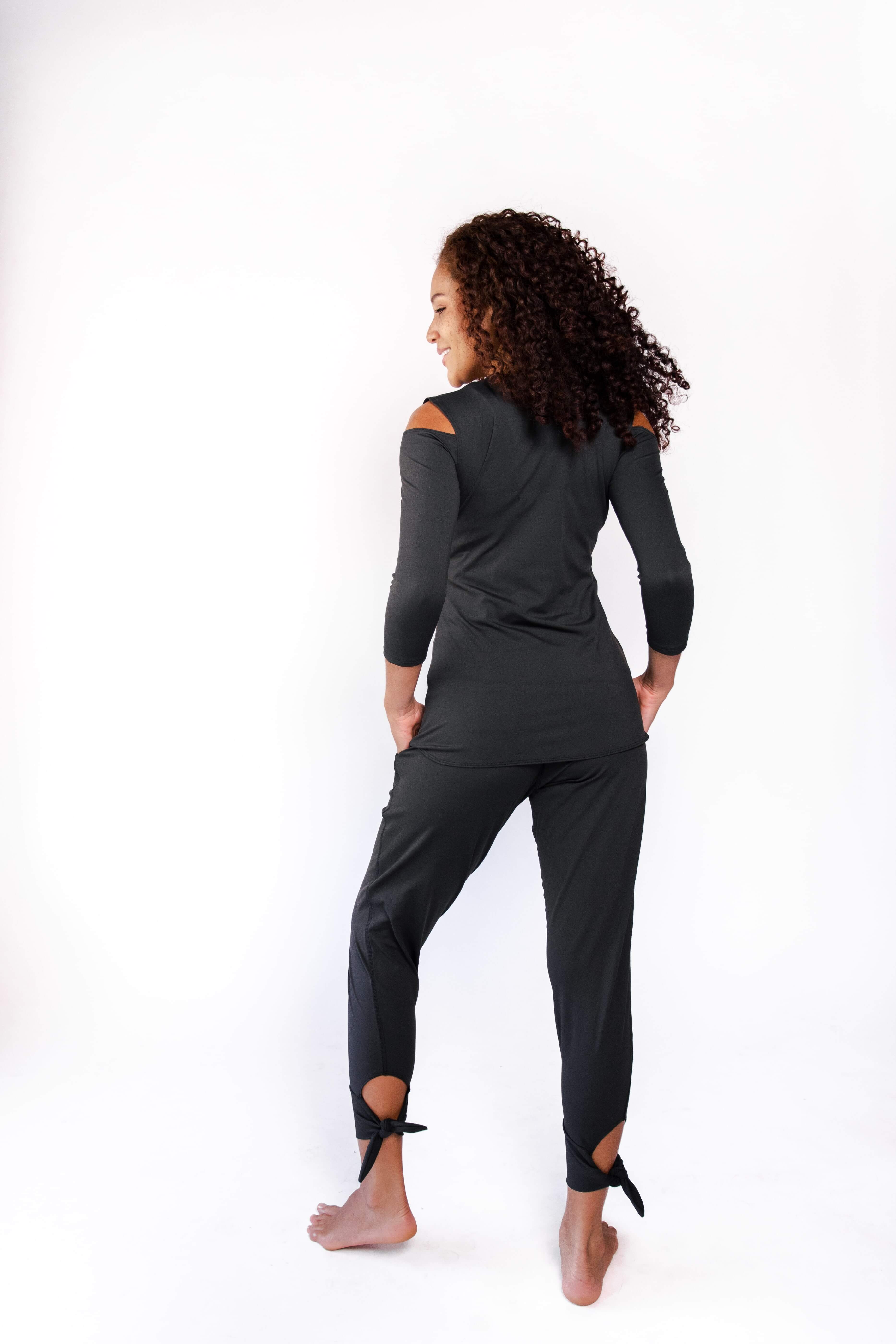 Open Shoulder Top - Jet Black image number 4.0