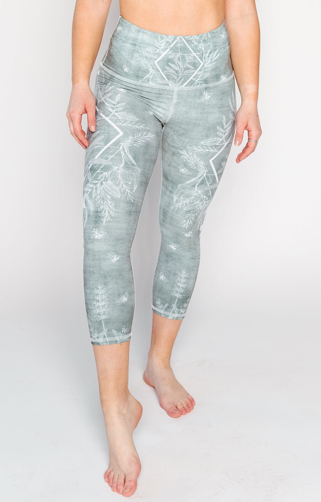 Capri Legging - Pure Sage image number 1.0