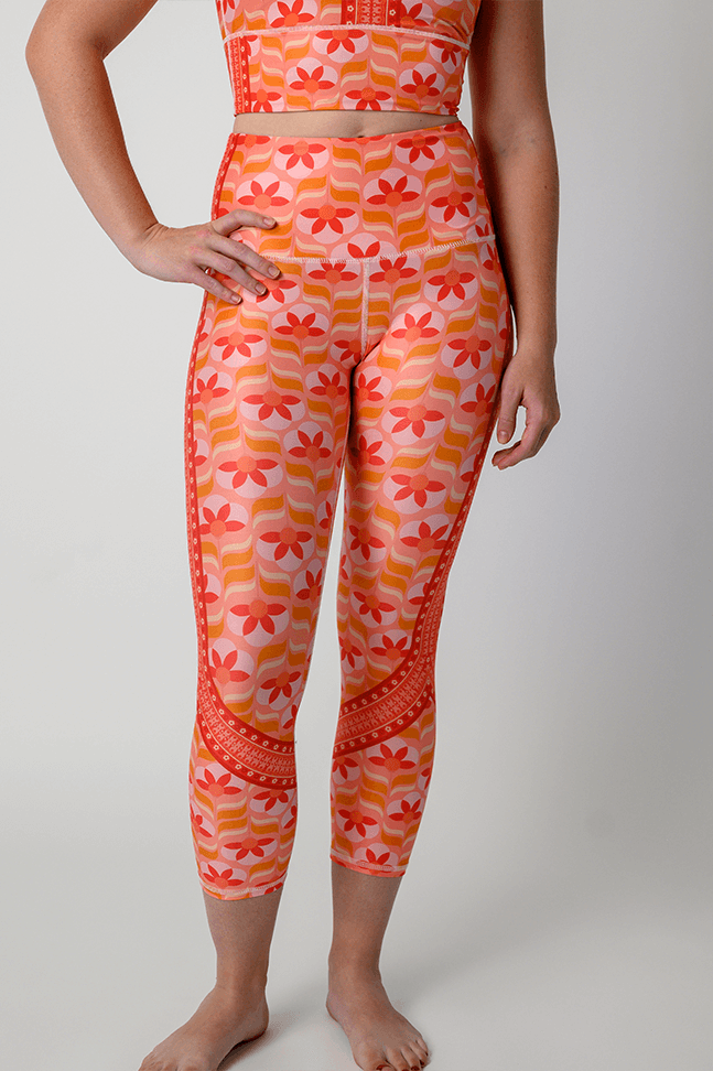 Capri Legging - Peach Out image number 3.0