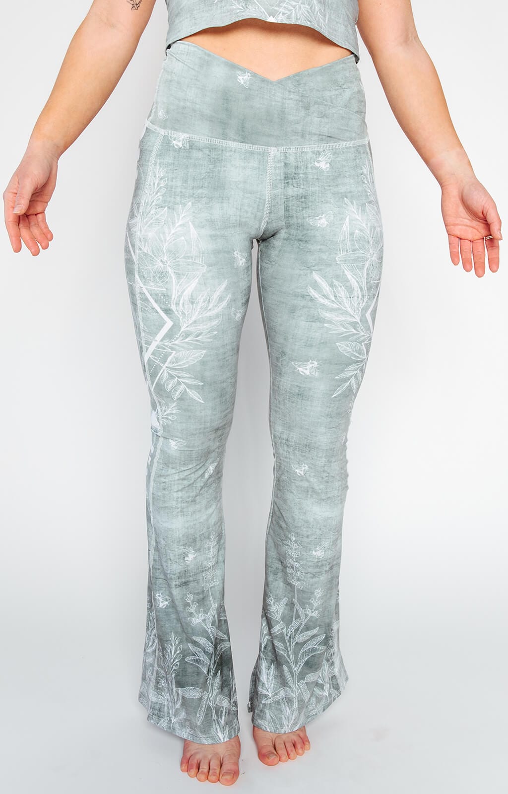 Split 'N Flare Pant - Pure Sage image number 1.0