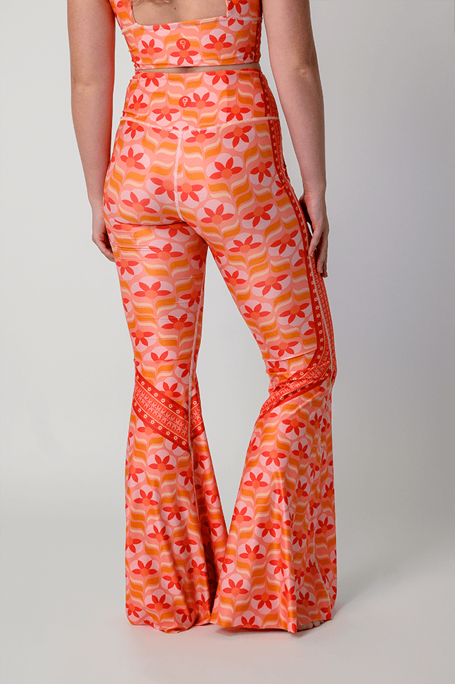 Pocket Bell - Peach Out image number 3.0