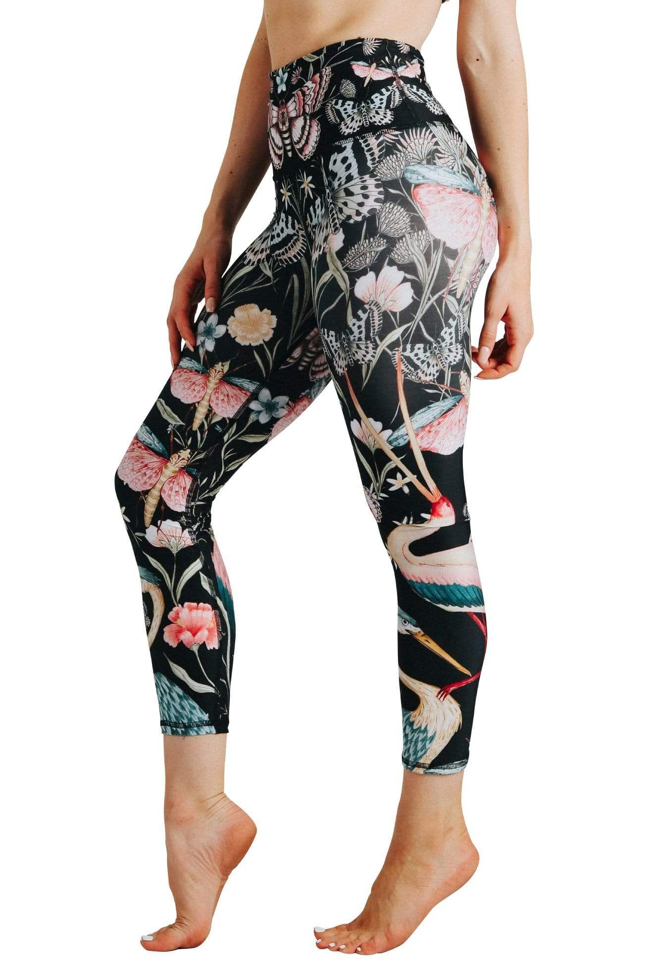 Capri Legging - Pretty In Black image number 2.0
